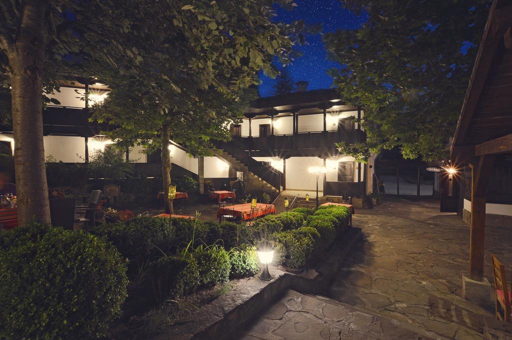 Family Hotel Fenerite غابروفو المظهر الخارجي الصورة