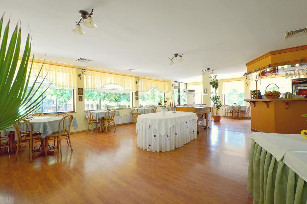 Family Hotel Fenerite غابروفو المظهر الخارجي الصورة