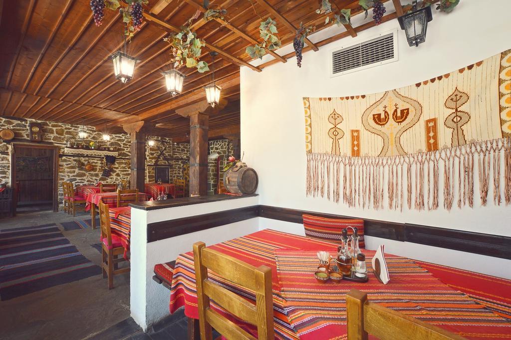 Family Hotel Fenerite غابروفو المظهر الخارجي الصورة