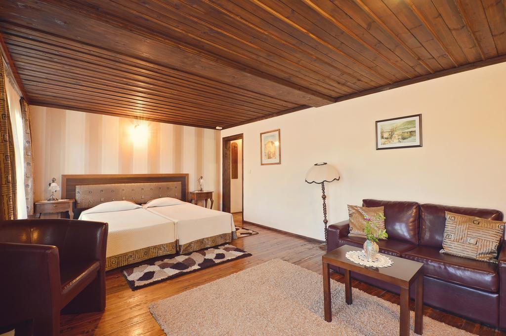 Family Hotel Fenerite غابروفو المظهر الخارجي الصورة