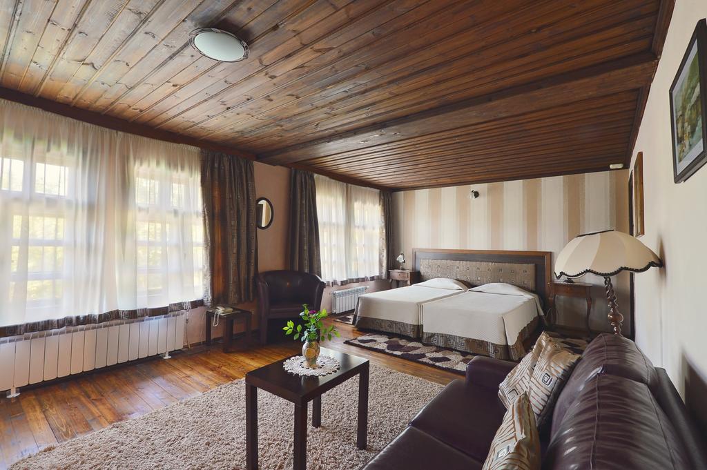 Family Hotel Fenerite غابروفو المظهر الخارجي الصورة