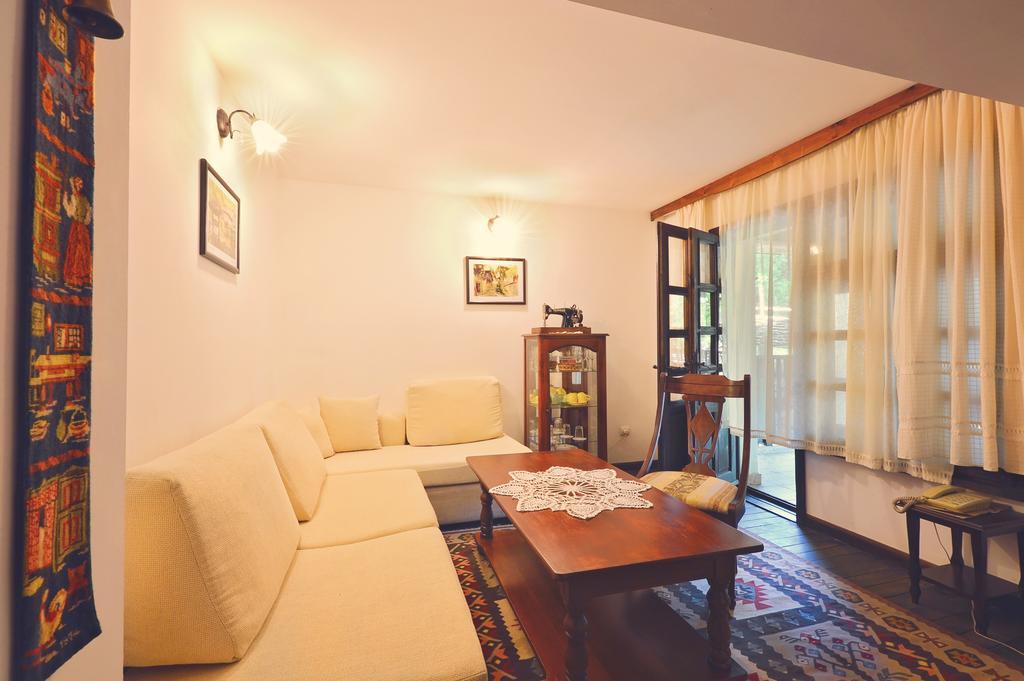 Family Hotel Fenerite غابروفو المظهر الخارجي الصورة